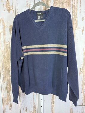 Eddie Bauer, V-Neck Ribbed 90's Classic Sweater. Size XL. Excellent condition!
